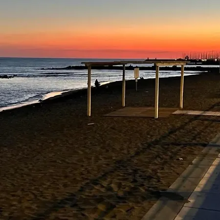 Appartamento Via Delle Baleniere Casa Salus